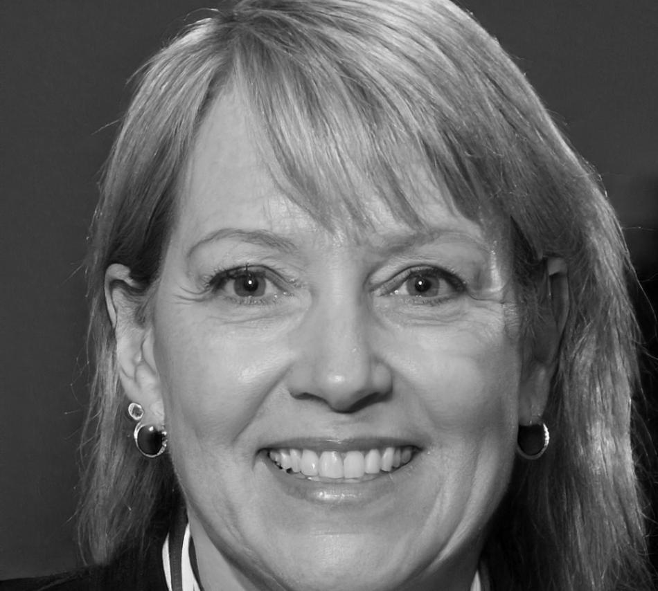 Portrait de Lucienne Mortier, experte en analyse financière